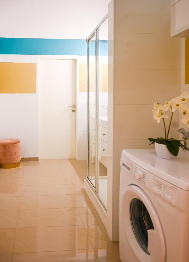 Elegant Suite Altes Akh Wina Bagian luar foto